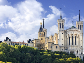 Basilica of Notre Dame de Fourviere © Davizro Photography/Shutterstock.com
